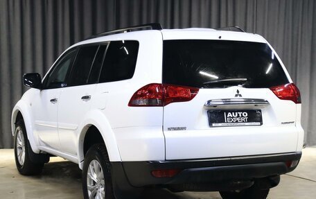 Mitsubishi Pajero Sport II рестайлинг, 2015 год, 1 599 000 рублей, 3 фотография