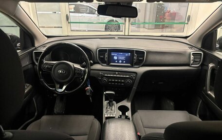 KIA Sportage IV рестайлинг, 2018 год, 2 070 000 рублей, 11 фотография