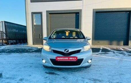 Toyota Vitz, 2013 год, 879 000 рублей, 9 фотография