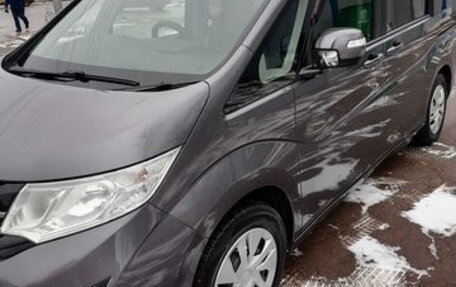 Honda Stepwgn IV, 2017 год, 1 950 000 рублей, 5 фотография