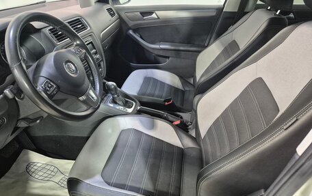 Volkswagen Jetta VI, 2012 год, 1 230 000 рублей, 12 фотография