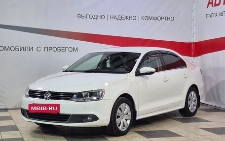 Volkswagen Jetta VI, 2012 год, 1 230 000 рублей, 3 фотография