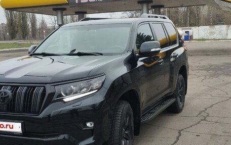 Toyota Land Cruiser Prado 150 рестайлинг 2, 2021 год, 6 350 000 рублей, 6 фотография