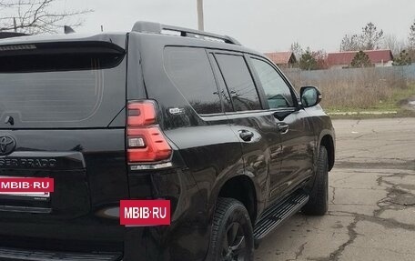 Toyota Land Cruiser Prado 150 рестайлинг 2, 2021 год, 6 350 000 рублей, 2 фотография