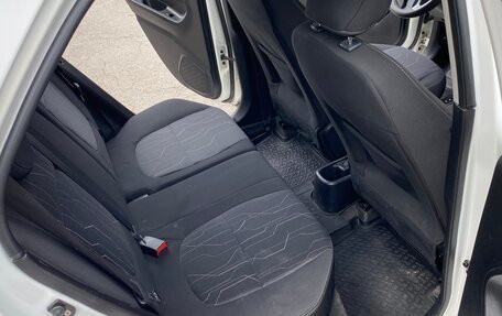 KIA Picanto II, 2012 год, 900 000 рублей, 11 фотография