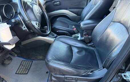 Mitsubishi Outlander III рестайлинг 3, 2010 год, 1 220 000 рублей, 7 фотография