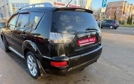 Mitsubishi Outlander III рестайлинг 3, 2010 год, 1 220 000 рублей, 3 фотография