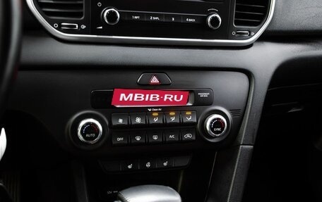 KIA Sportage IV рестайлинг, 2019 год, 2 550 000 рублей, 20 фотография