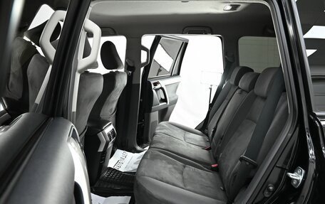 Toyota Land Cruiser Prado 150 рестайлинг 2, 2012 год, 2 749 000 рублей, 6 фотография