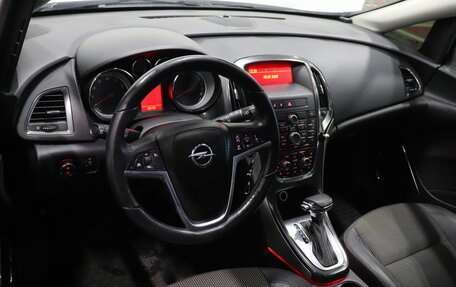 Opel Astra J, 2011 год, 673 000 рублей, 7 фотография