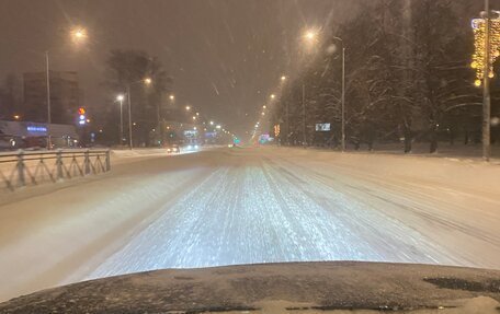 Mitsubishi Outlander III рестайлинг 3, 2019 год, 2 300 000 рублей, 7 фотография