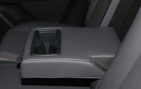 Toyota RAV4, 2026 год, 4 600 000 рублей, 17 фотография