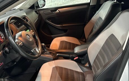 Volkswagen Jetta VI, 2012 год, 875 000 рублей, 6 фотография