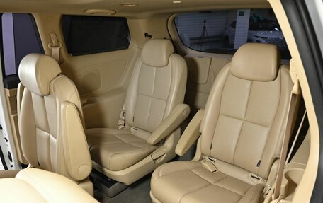 KIA Carnival III, 2018 год, 2 225 000 рублей, 7 фотография