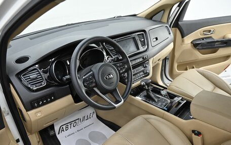 KIA Carnival III, 2018 год, 2 225 000 рублей, 17 фотография