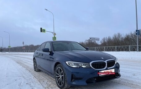 BMW 3 серия, 2020 год, 3 100 000 рублей, 2 фотография