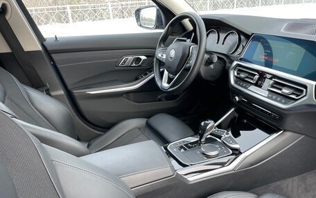 BMW 3 серия, 2020 год, 3 100 000 рублей, 24 фотография