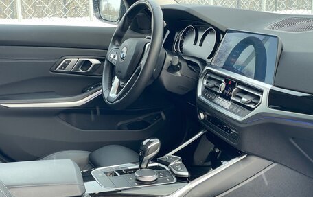 BMW 3 серия, 2020 год, 3 100 000 рублей, 28 фотография