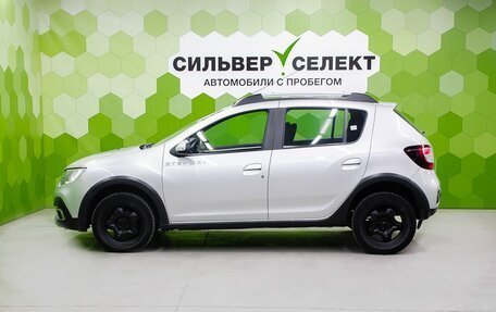 Renault Sandero II рестайлинг, 2019 год, 950 000 рублей, 7 фотография
