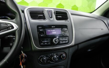 Renault Sandero II рестайлинг, 2019 год, 950 000 рублей, 18 фотография