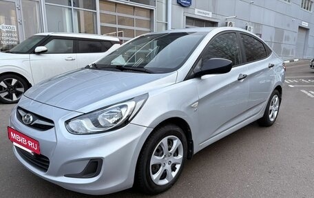 Hyundai Solaris II рестайлинг, 2013 год, 749 000 рублей, 2 фотография