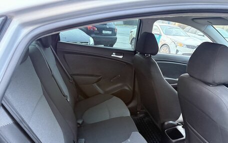 Hyundai Solaris II рестайлинг, 2013 год, 749 000 рублей, 17 фотография