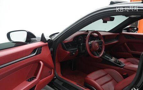 Porsche 911, 2023 год, 16 400 000 рублей, 9 фотография