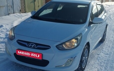 Hyundai Solaris II рестайлинг, 2013 год, 830 000 рублей, 1 фотография