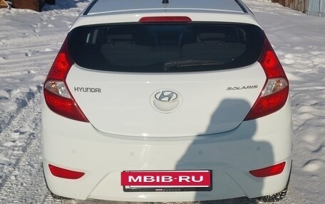Hyundai Solaris II рестайлинг, 2013 год, 830 000 рублей, 5 фотография