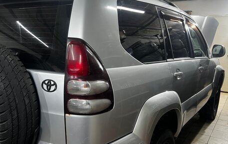 Toyota Land Cruiser Prado 120 рестайлинг, 2003 год, 1 300 000 рублей, 7 фотография