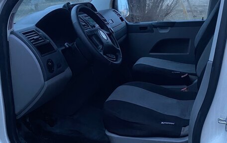 Volkswagen Transporter T5 рестайлинг, 2007 год, 1 300 000 рублей, 9 фотография