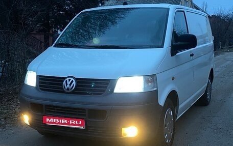 Volkswagen Transporter T5 рестайлинг, 2007 год, 1 300 000 рублей, 2 фотография