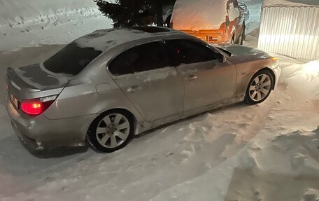 BMW 5 серия, 2004 год, 780 000 рублей, 7 фотография