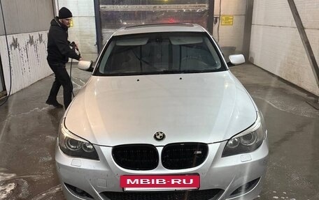 BMW 5 серия, 2004 год, 780 000 рублей, 3 фотография