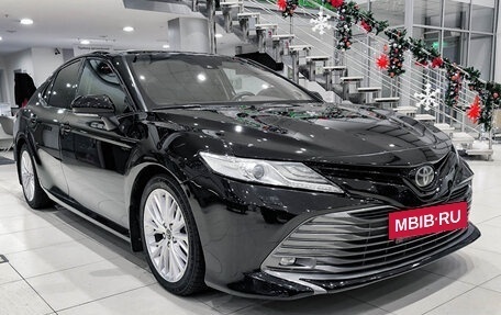 Toyota Camry, 2018 год, 2 899 000 рублей, 3 фотография