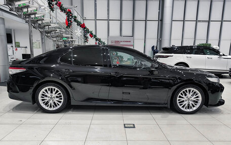 Toyota Camry, 2018 год, 2 899 000 рублей, 4 фотография