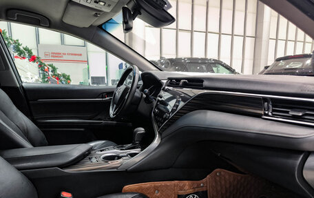 Toyota Camry, 2018 год, 2 899 000 рублей, 11 фотография