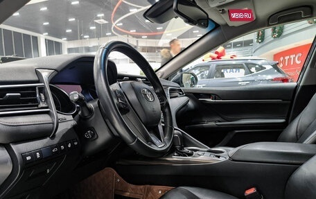 Toyota Camry, 2018 год, 2 899 000 рублей, 16 фотография