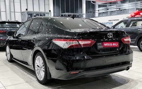 Toyota Camry, 2018 год, 2 899 000 рублей, 7 фотография