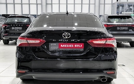 Toyota Camry, 2018 год, 2 899 000 рублей, 6 фотография