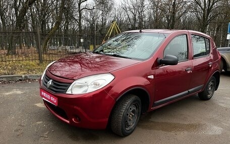 Renault Sandero I, 2010 год, 375 000 рублей, 1 фотография