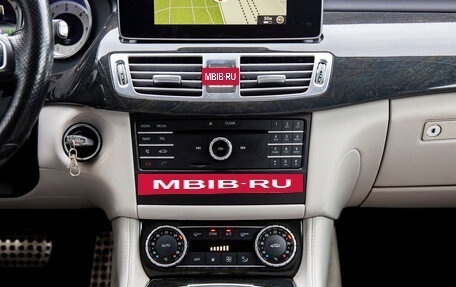 Mercedes-Benz CLS, 2016 год, 3 200 000 рублей, 15 фотография