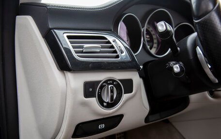 Mercedes-Benz CLS, 2016 год, 3 200 000 рублей, 26 фотография