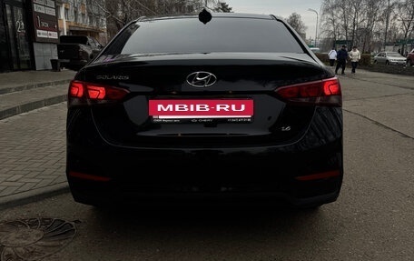 Hyundai Solaris II рестайлинг, 2019 год, 1 100 000 рублей, 3 фотография