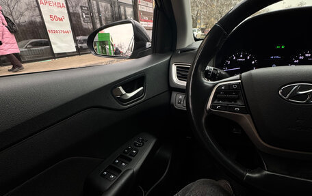 Hyundai Solaris II рестайлинг, 2019 год, 1 100 000 рублей, 13 фотография