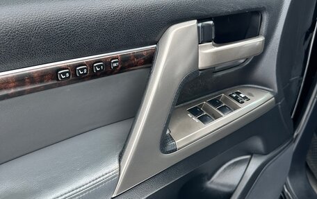 Toyota Land Cruiser 200, 2008 год, 2 650 000 рублей, 15 фотография