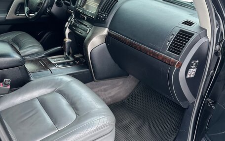 Toyota Land Cruiser 200, 2008 год, 2 650 000 рублей, 14 фотография