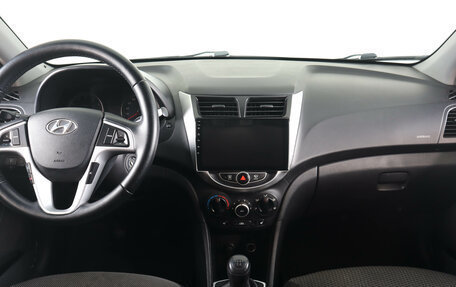 Hyundai Solaris II рестайлинг, 2012 год, 719 000 рублей, 13 фотография