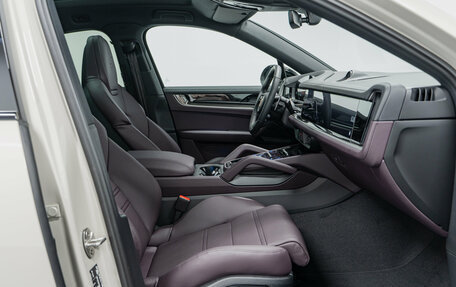 Porsche Cayenne III, 2025 год, 19 490 000 рублей, 14 фотография