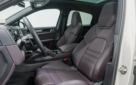 Porsche Cayenne III, 2025 год, 19 490 000 рублей, 26 фотография